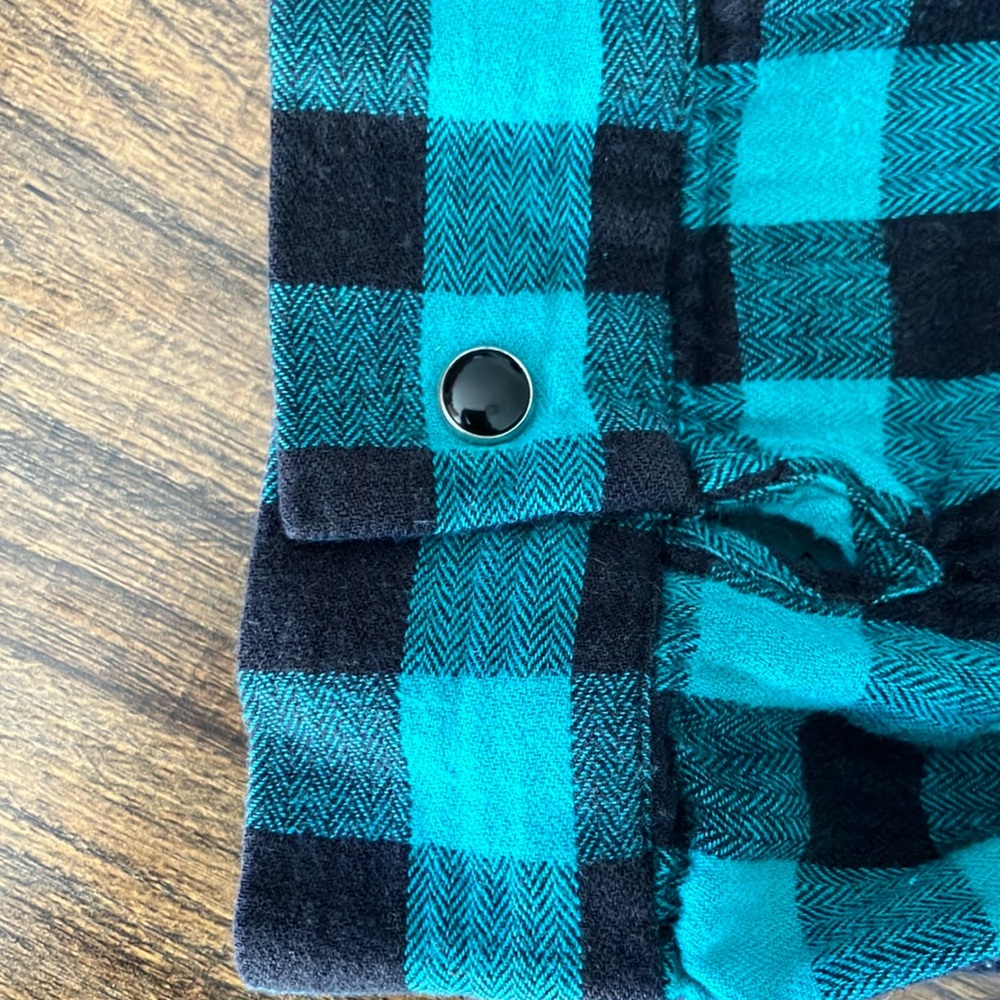 Checkered Button-Down Top - Picture 7 of 8